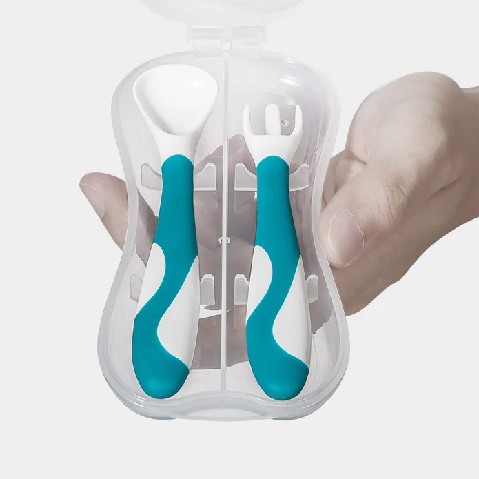 

KUB BPA free smooth safe heat-resistent 360 degree bendable silicone soft-tip training spoon and fork set, Blue, pink, green