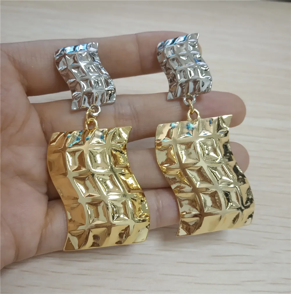 

Mirafeel Fashionable drop earrings hot sale gold silver sexy women cute earrings for girl E255