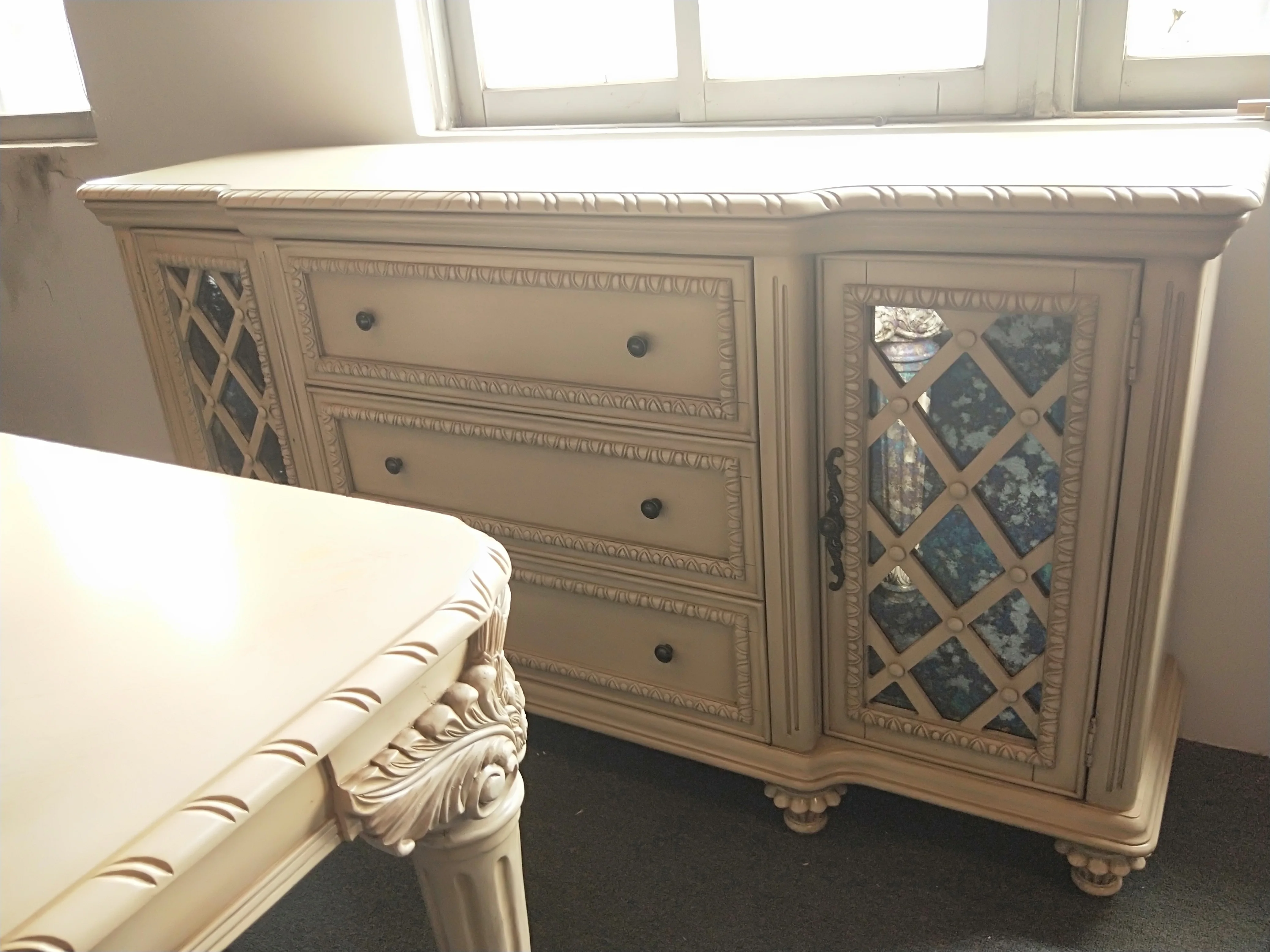 Hand Carved Dining Room Tables And Chairs European Vintage Style Dining