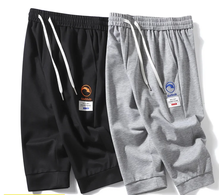 

New fashion embroidery sports running men's shorts