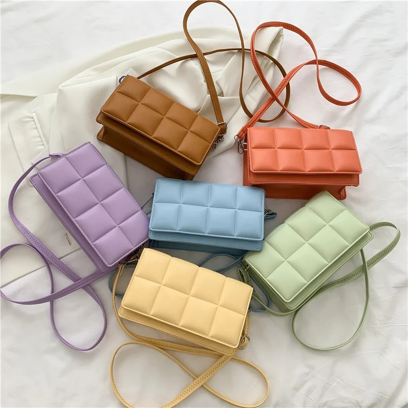 

2023 Autumn And Winter Simple Fashion Grid Crossbody Bag Korean Version Candy Color Zipper Bag Fresh Diagonal Handbag