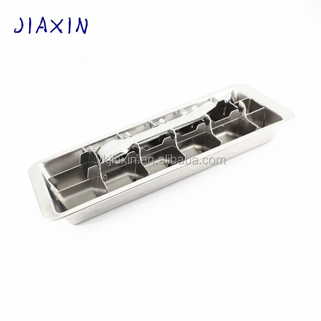 ICE CUBE TRAY 02.jpg