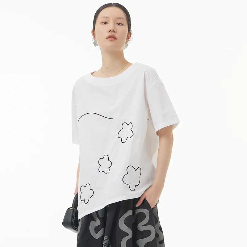 

Wholesale Plus Size Women's Short Sleeve T-Shirt Summer New 2022 Petal Crew Neck White Short Sleeve T-Shirt 2665