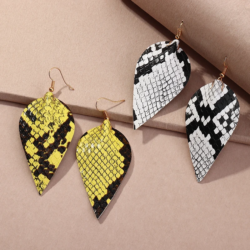 

EZ3291 Popular Leave Shape Colorful design with Tassel Fringe Drop Earrings 2021 for outdoors tarvel parties