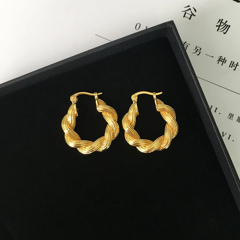 

27mm*26mm Gold Plated Chunky Twisted Hoop Earrings Weaved Circle Geometric Earrings for Women Statement Vintage Jewelry 2021
