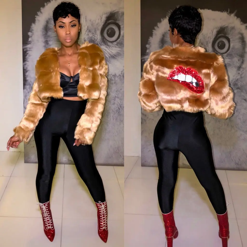 

Winter Trend Coat Women with Metallic Sequins Patchwork Short Coats Wholesale Fur Coats Vendors
