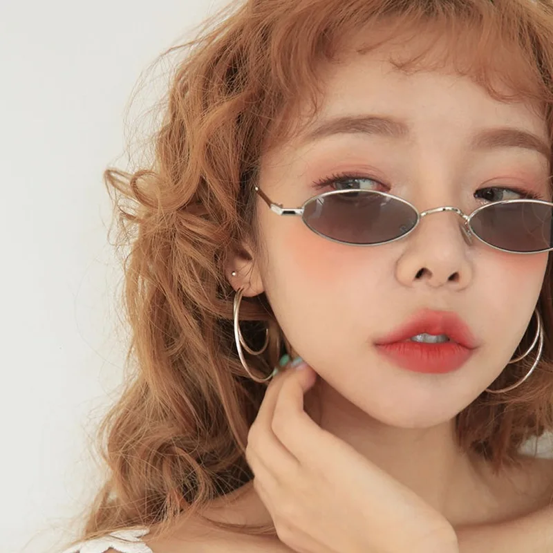 

2019 newest retro hot sale super fashion metal small size oval sunglasses