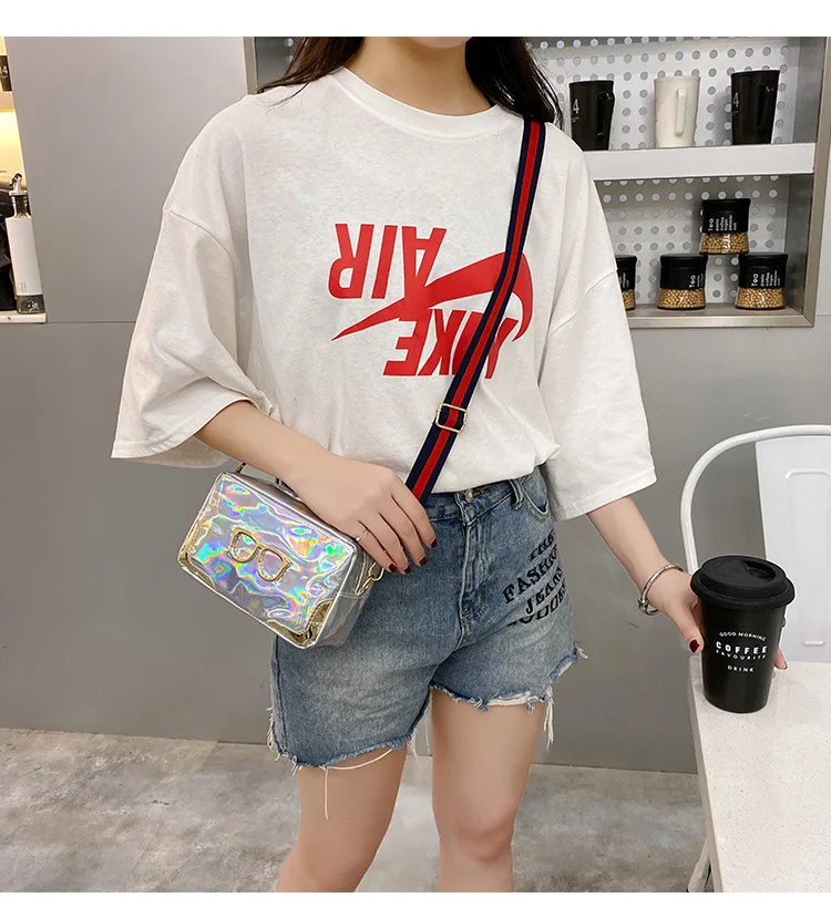 

Drop shipping Korean Cute Glasses Shape Camera Bag Purses Crossbody Bags Laser Shoulder Messenger Bag, Pink and black