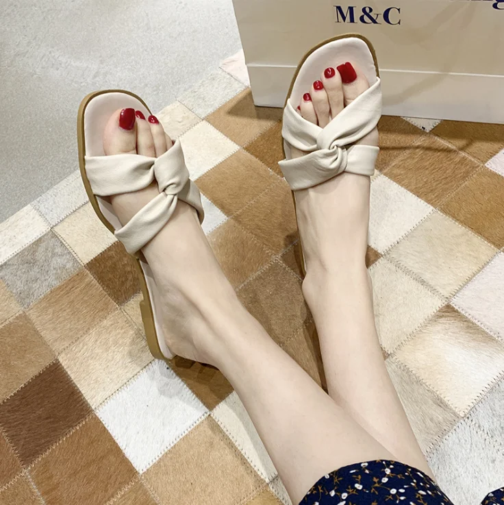 

Summer sandals women's summer wear 2020 new summer net red tide bow fashion versatile slippers spring