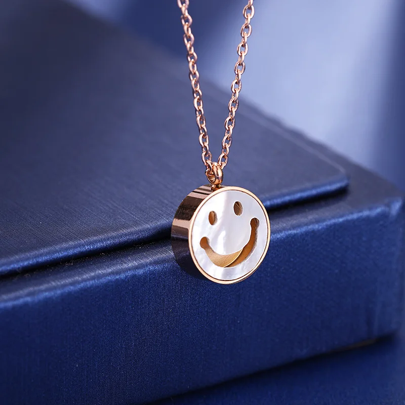 

Wenyii Rantai Kalung Fashion Rose Gold Smiley Face Necklace Korean Trend Designer 2021 Luxury Brand Pendant Personalised Choker, Picture