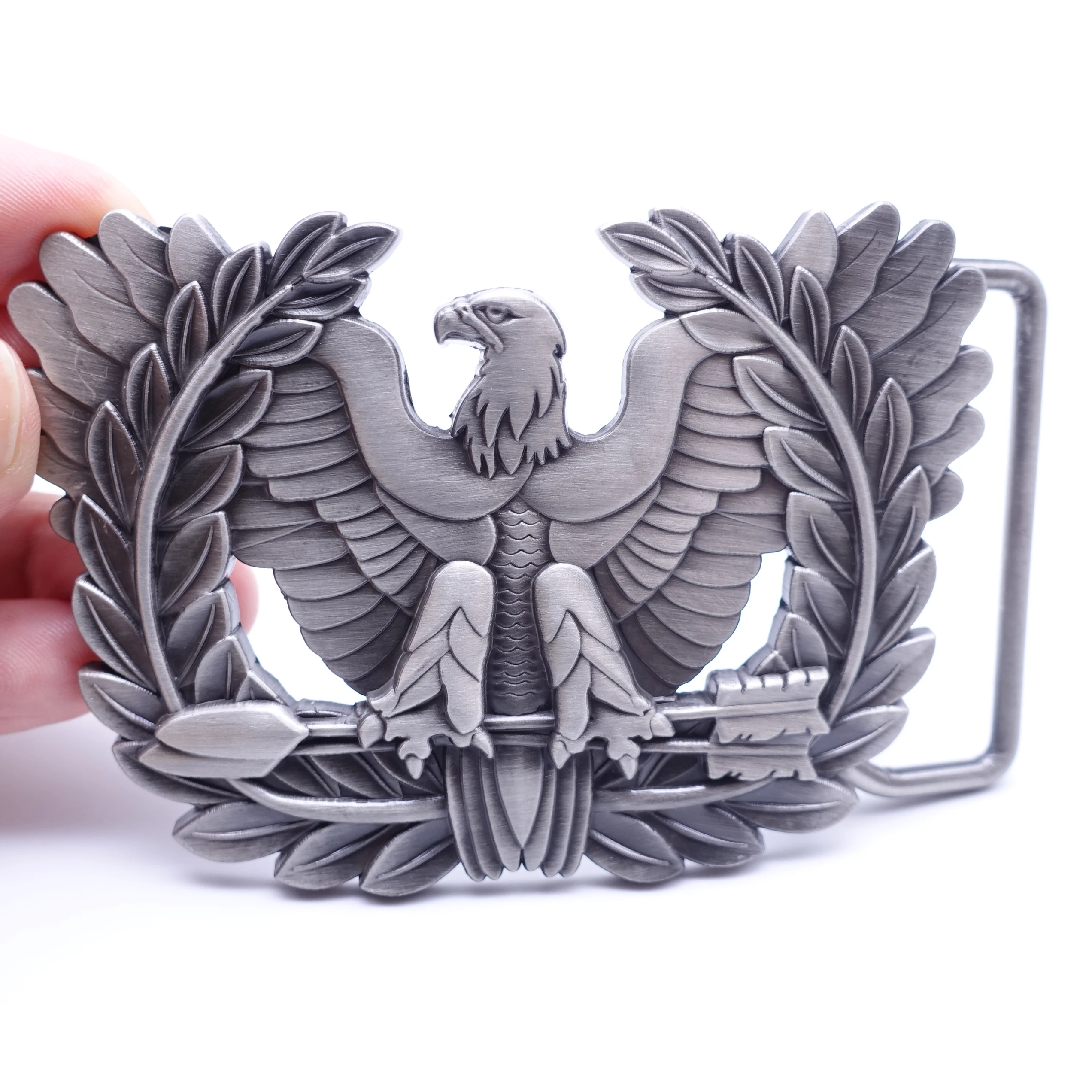 

China manufacturer Customized fashion men metal 3D america eagle wreath belt buckles