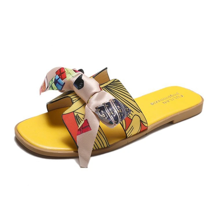 

Wholesale Summer New girl's Sandals Slippers Flat Bottom Fashion Beach Slippers, Yellow, gray, rose, color