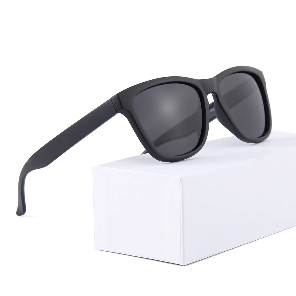 

Classic retro metal hinge polarized plastic sunglasses unisex, Custom color