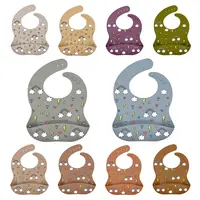 

hot selling comfortable adjustable soft portable waterproof easily wipes clean baby bib silicone