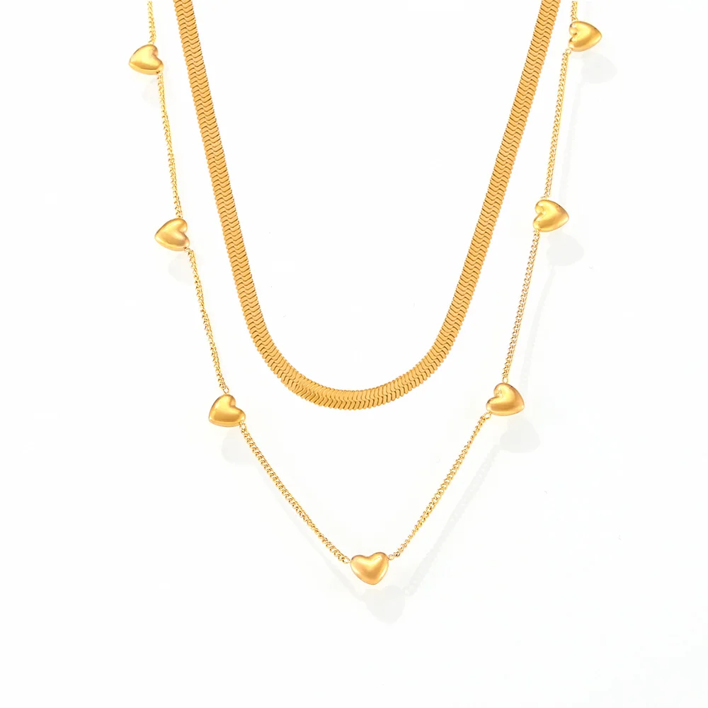Three Dimensional Heart Collarbone Necklace Multi-heart Minimalist Design Overlay Wind Titanium Steel 18K Gold Collarbone Chain