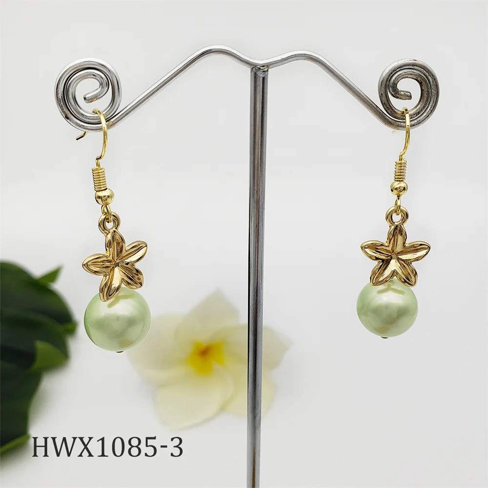 

Wholesale 18K Gold Plated Fashion Flower Small Earrings Hot Sale Hawaiian Pearl earrings jewelry for women stock
