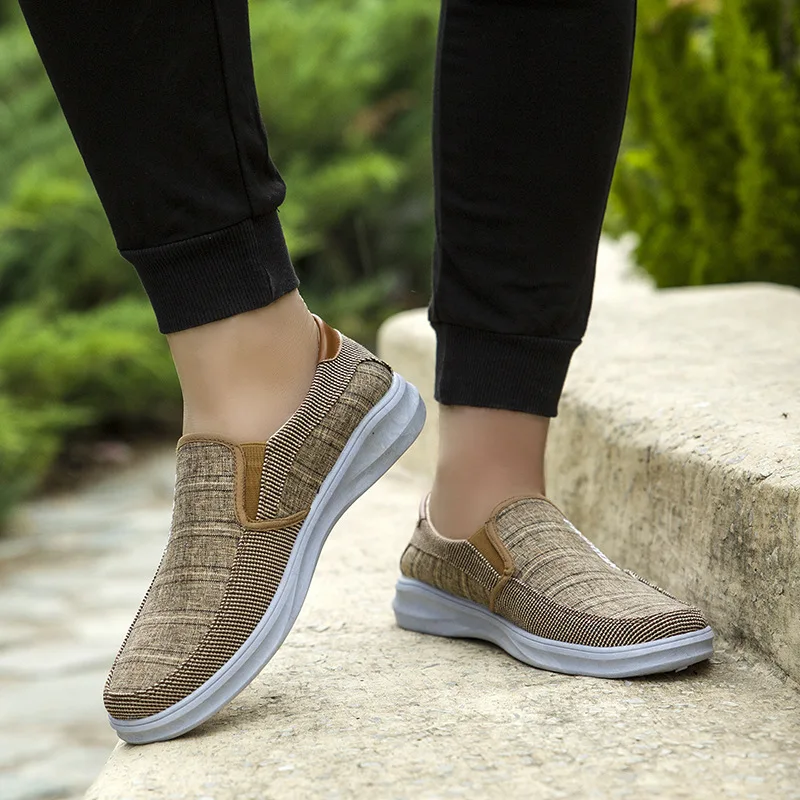 

China factory quality comfort cloth men's flat driving shoes slip on anti-slip walking shoes zapatos de hombre