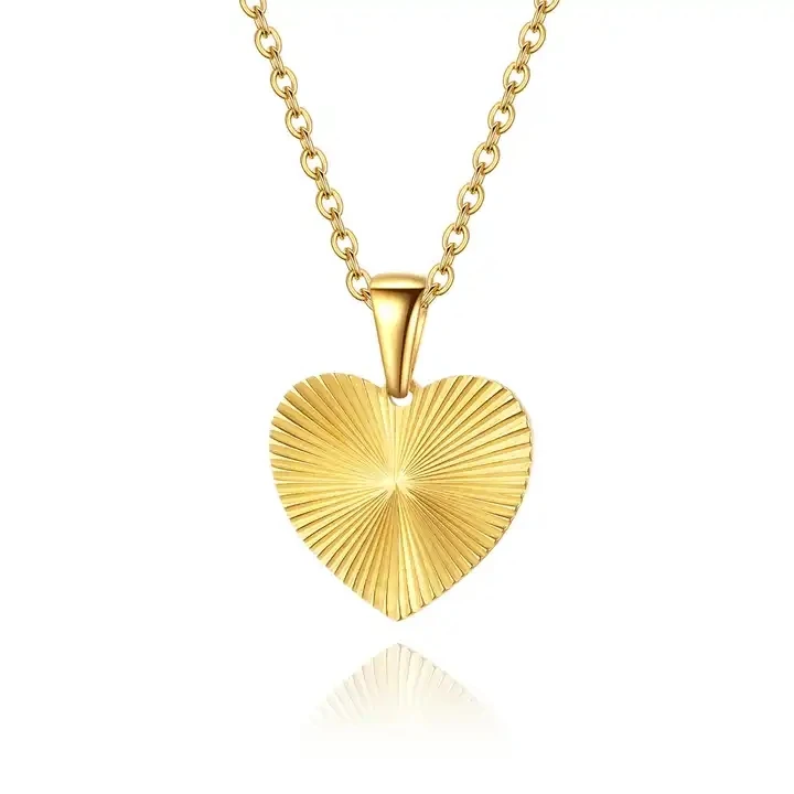 

New Design Titanium Stainless Steel Butterfly Ins Women Stainless Steel Gold Plated Heart Pendant Statement Necklace