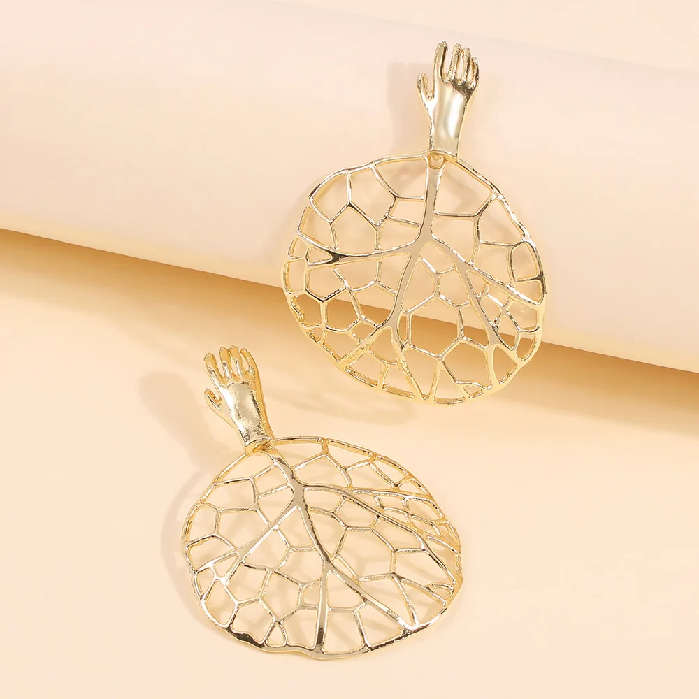 

Cheap Jewelry Earring Necklace Wholesale Hollow The Tree Of Life Alloy Earrings Latest Original Ear Stud
