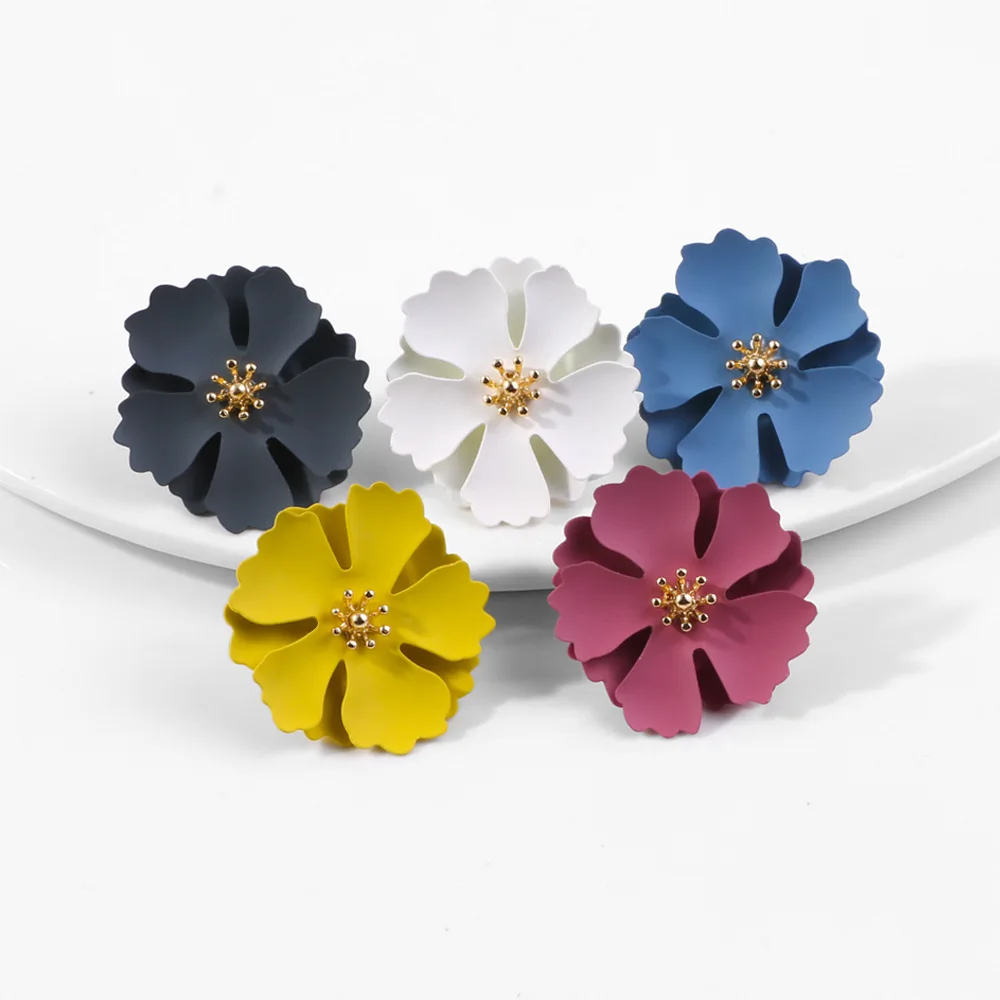 

JUHU New multicolor yellow blue white flower alloy ear buckle simple and small earrings classic metal alloy jewelry for women, Gold/silver