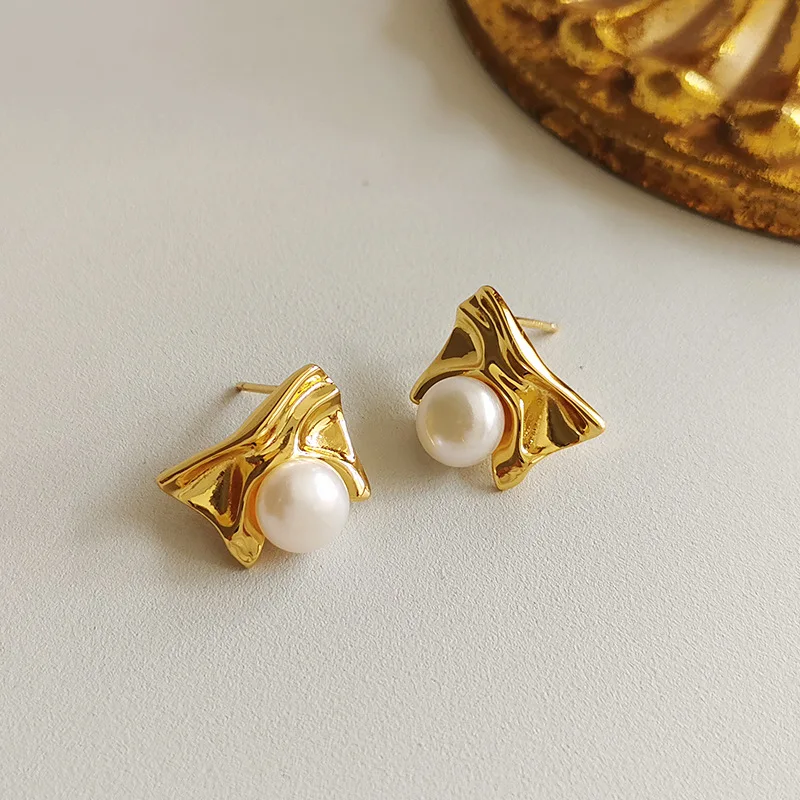 

Dainty Waterproof 18k Gold Plated Jewelry Stainless Steel Pleated Bow imitation Pearl Texture Stud Earrings YF2474