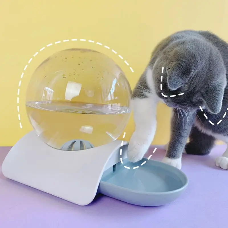 Kabarcık Benzersiz Tasarım Otomatik Pet Su Besleyici 2.8l Kedi Su