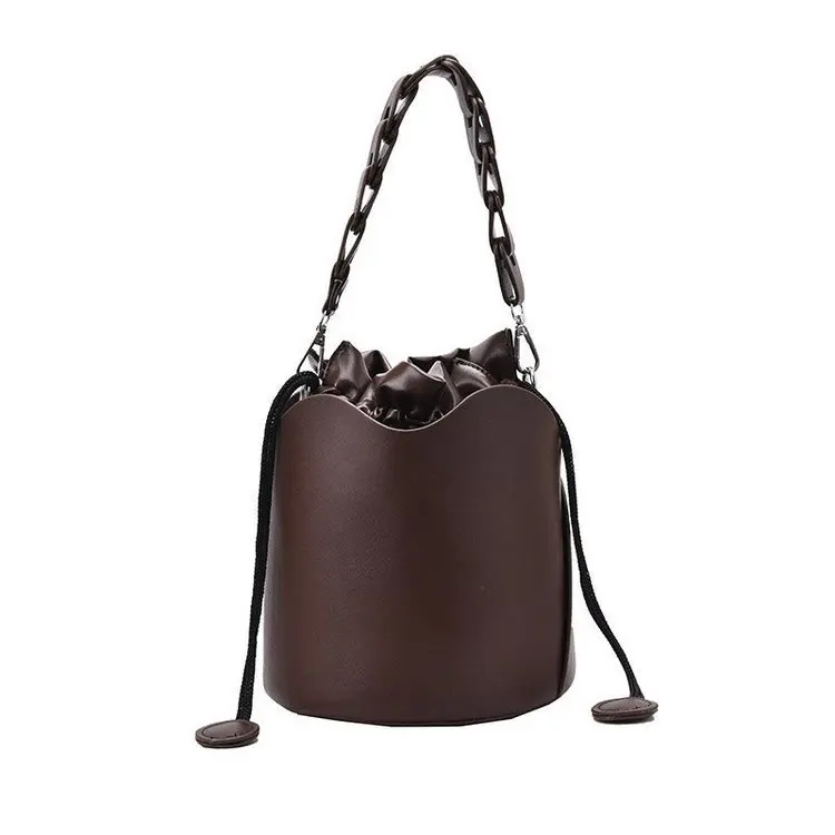 

2021 new niche retro texture handbag wild atmosphere one-shoulder diagonal female bag