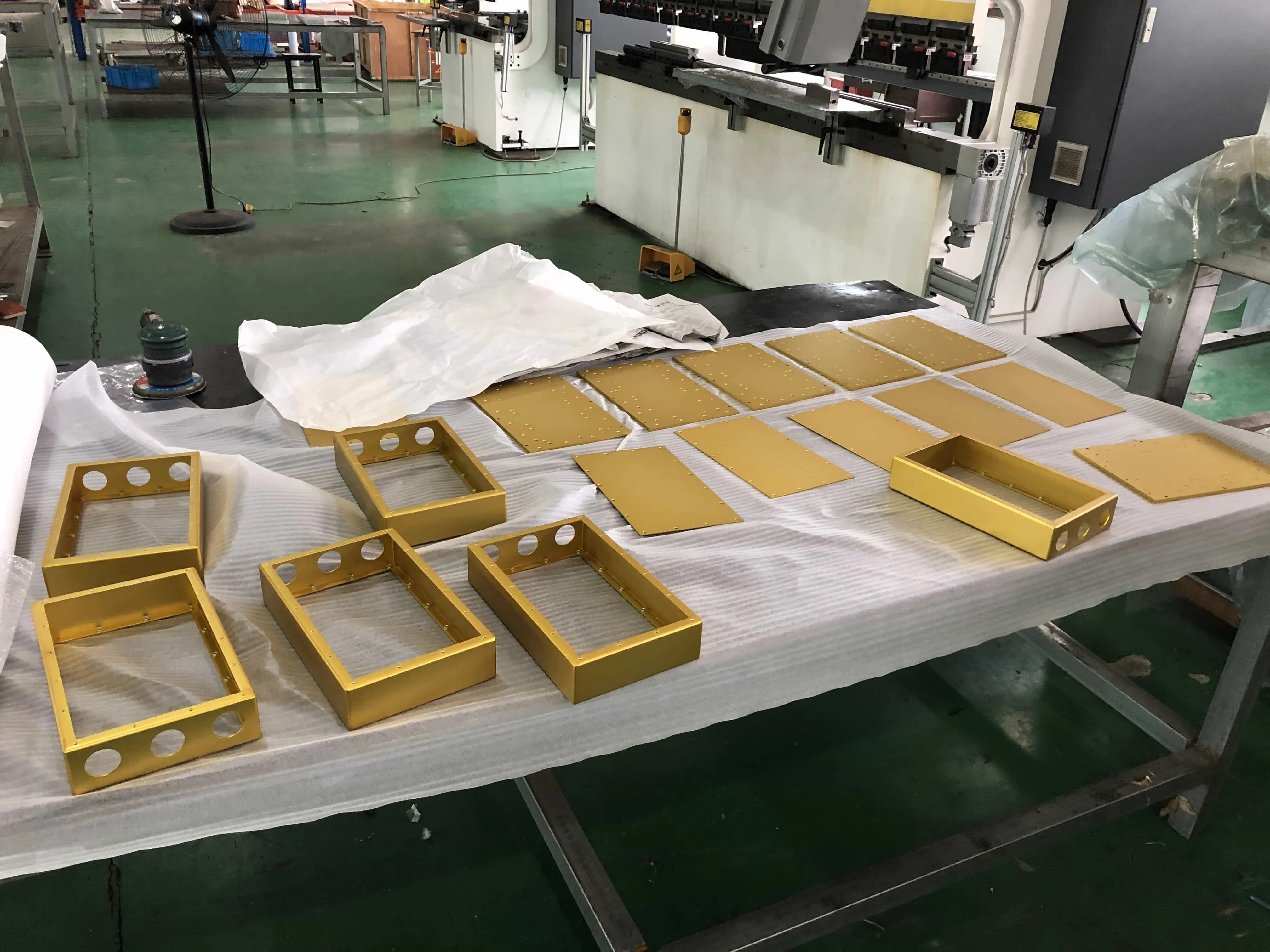 custom aluminum enclosure.JPG