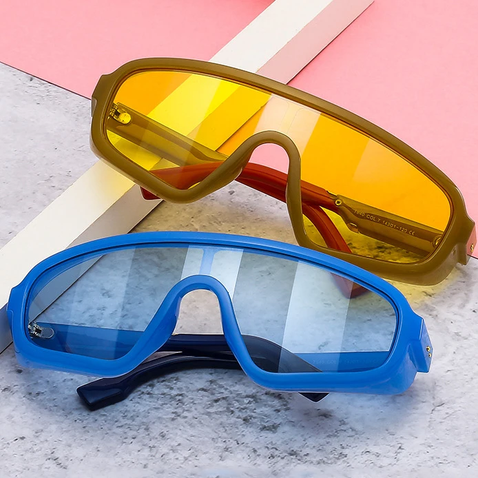 

T940 One Piece Punk Sunglasses Women Vintage Oversized Frame Wrap Around Y2K Sun Glasses Men Fashion Shades