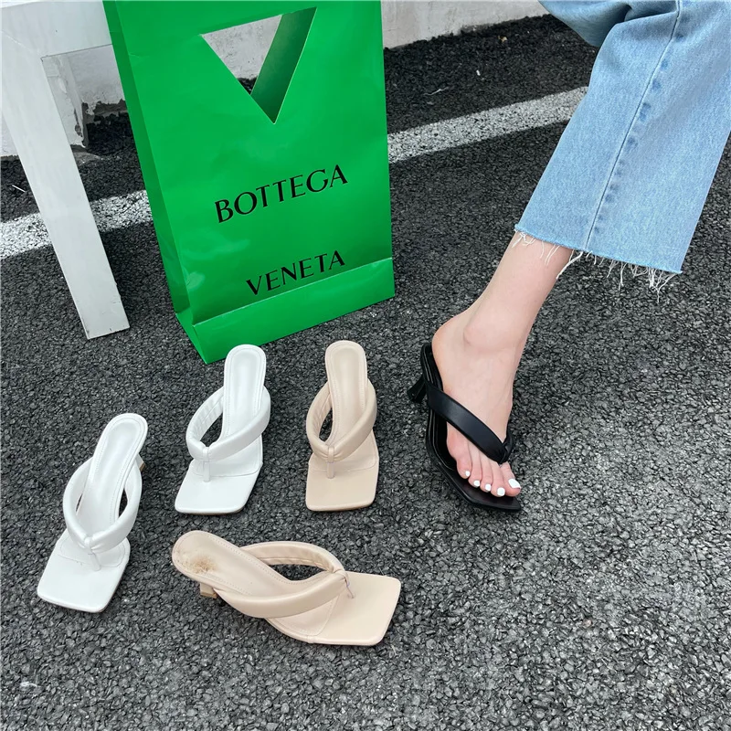 

2022 Hot Sale Ladies Square Toe Fashion Summer New Flip Flops, Picture