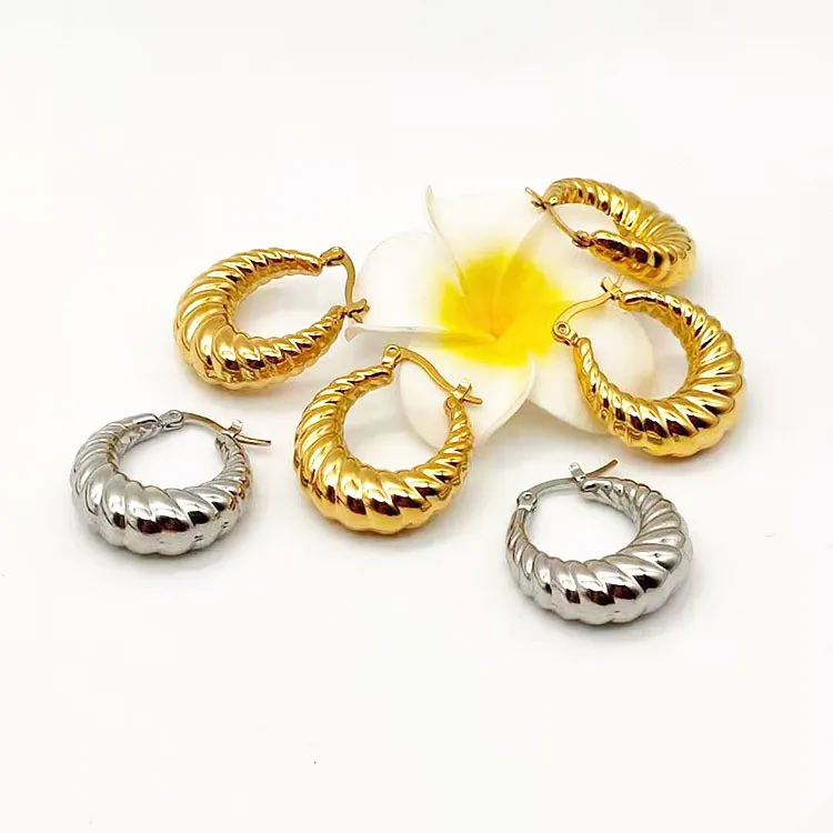 

2021 Fashion Jewelry Wholesale Simple Stainless Steel Earrings Twisted Irregular C Shape Earrings