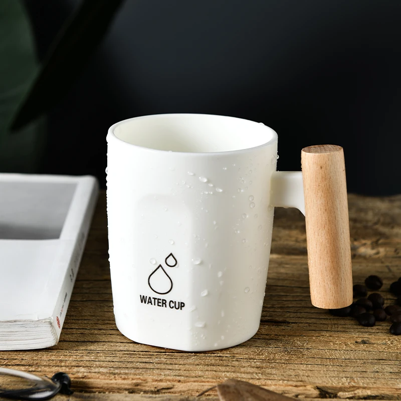 

2021 Best Selling Wholesale Customized Wooden Handle Mug Portable Coffee Cup, White;black