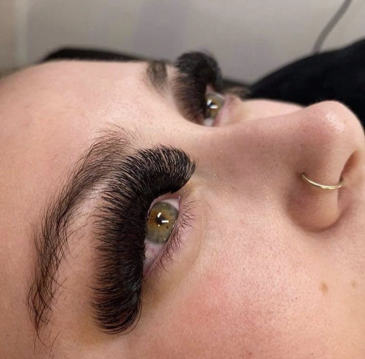 Wholesale Large Tray 240 Fans 7d 8d 9d 10d 12d Heat Bonded Volume Premade Fans Lashes 0.07