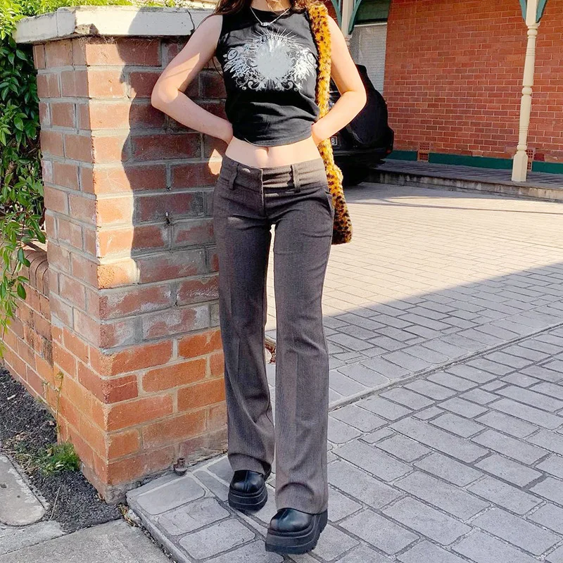 

The new fashionable dress with low waist and micro-flare slacks, Picture