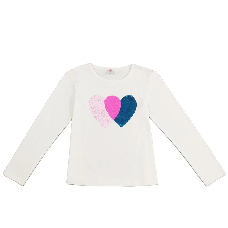 

Cute young girls t-shirt with sequins application