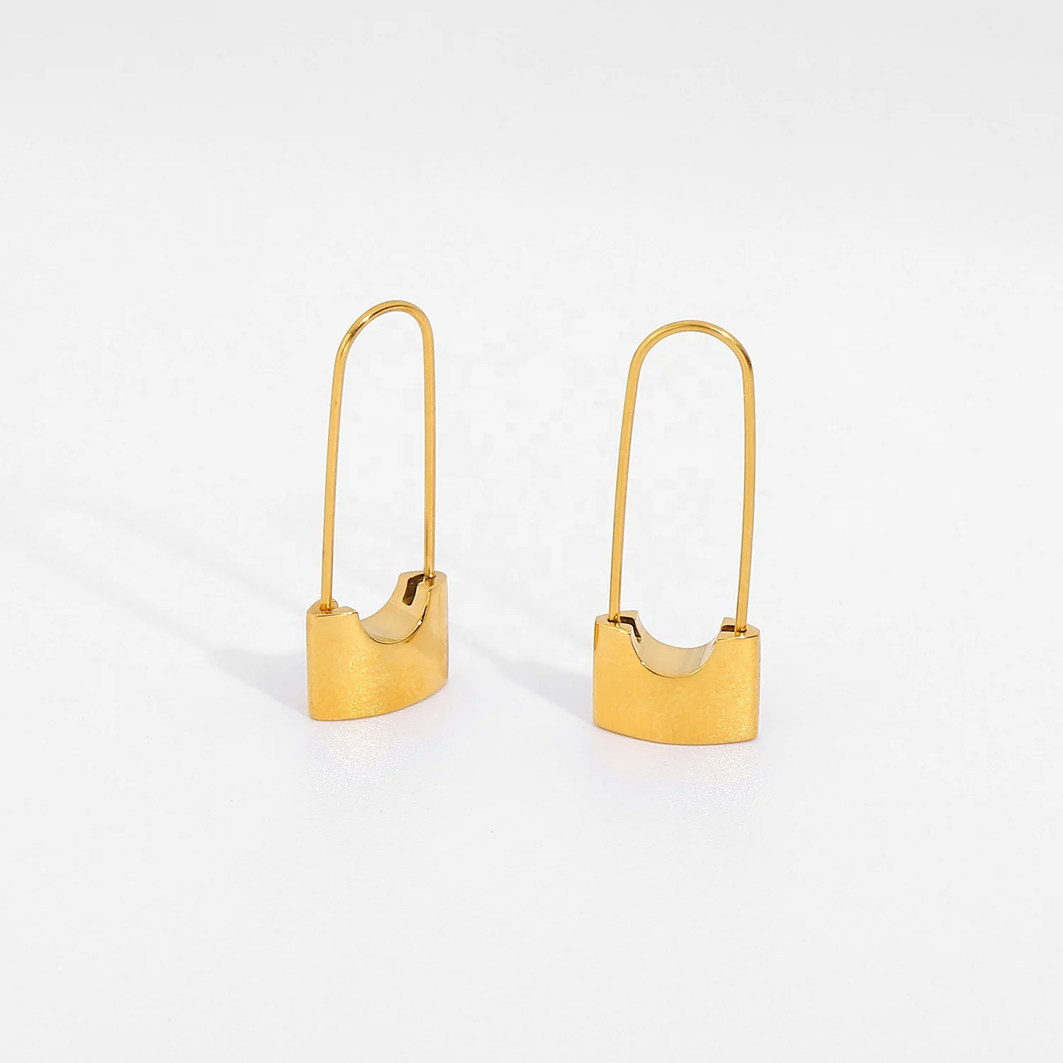 

Simple creative Solid Lock Earrings lovers Jewelry 18K Gold plated stainless steel SAFETY PIN GOLD EARRINGS