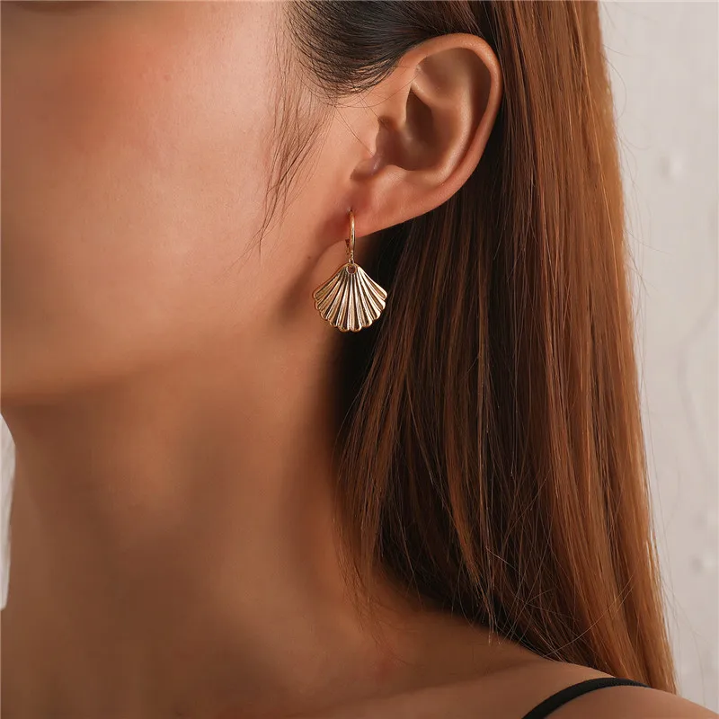 

Nature Shell Scallop Earrings Gold silver Color Plated Fashion Bohemia Jewelry Pendant Drop Earrings for Women
