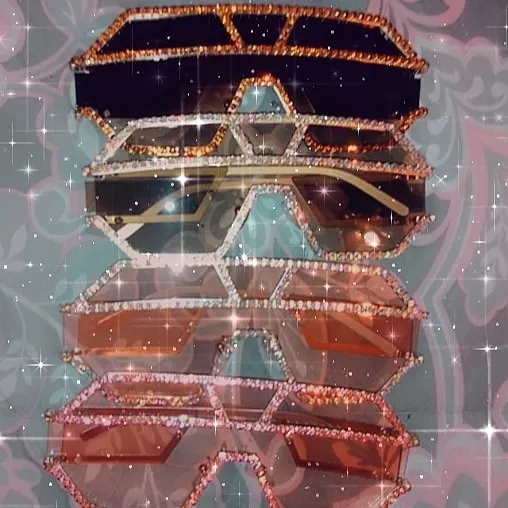 

Ins Fashion sun glasses newest 2021 shades sunglasses diamond colors luxury rhinestone bling sunglasses women sunglasses 2021, Custom colors