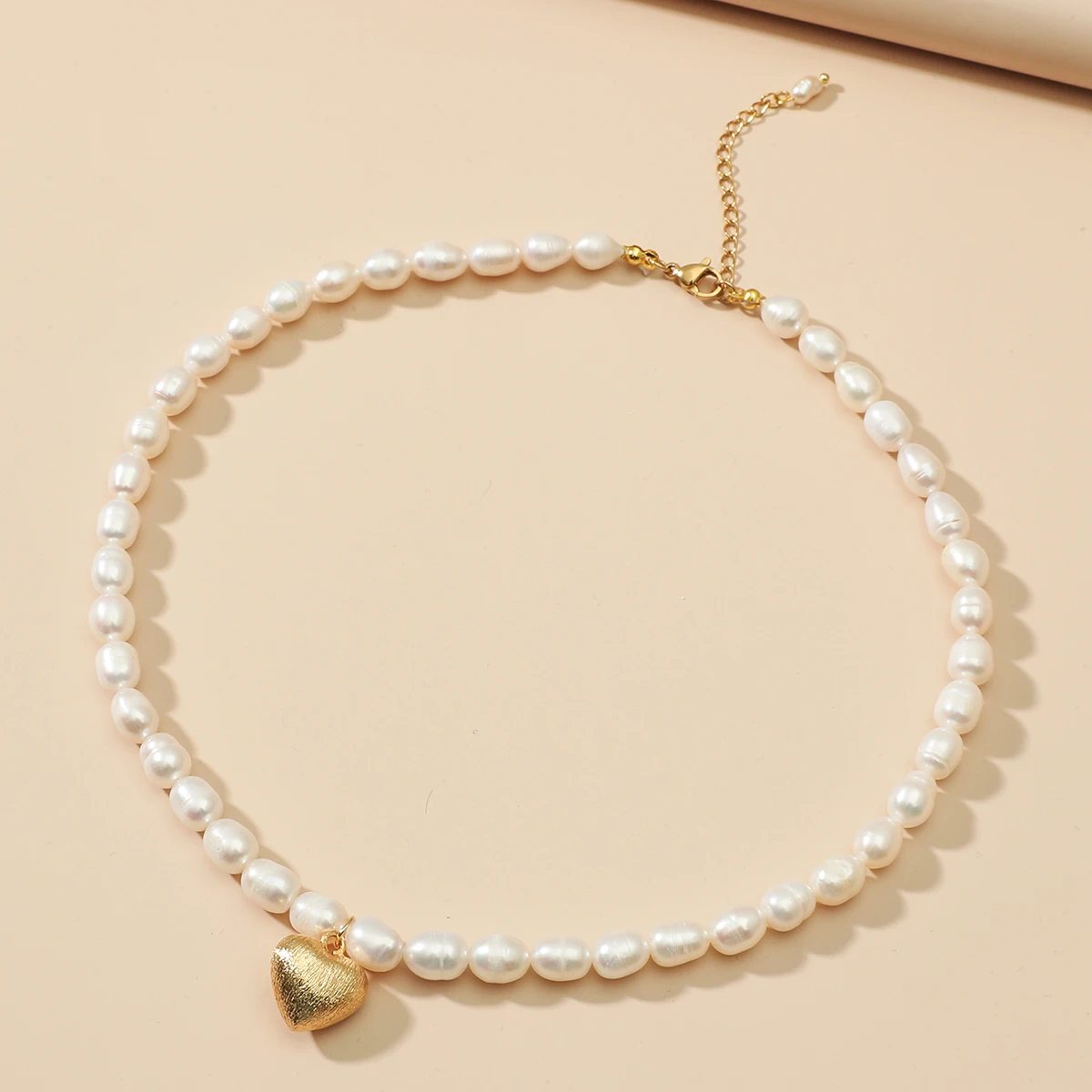 

Fashion Golden Heart Necklace Collares Beaded Necklace Designs Women Choker White South Sea Pearl Necklace, Picture shows