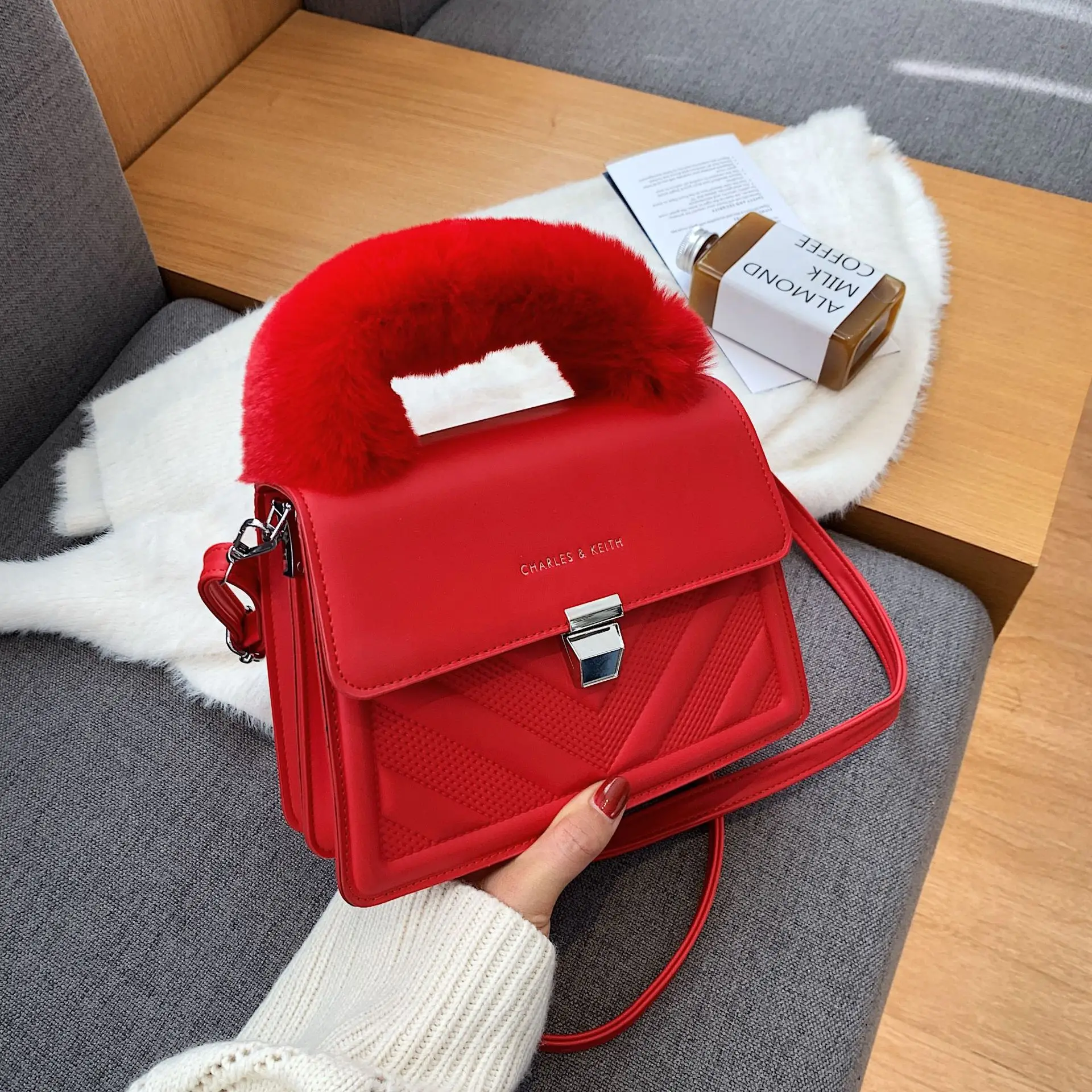 

new fashion 2020 fall fur purses bags women handbags faux fur handle bag, 7 colors