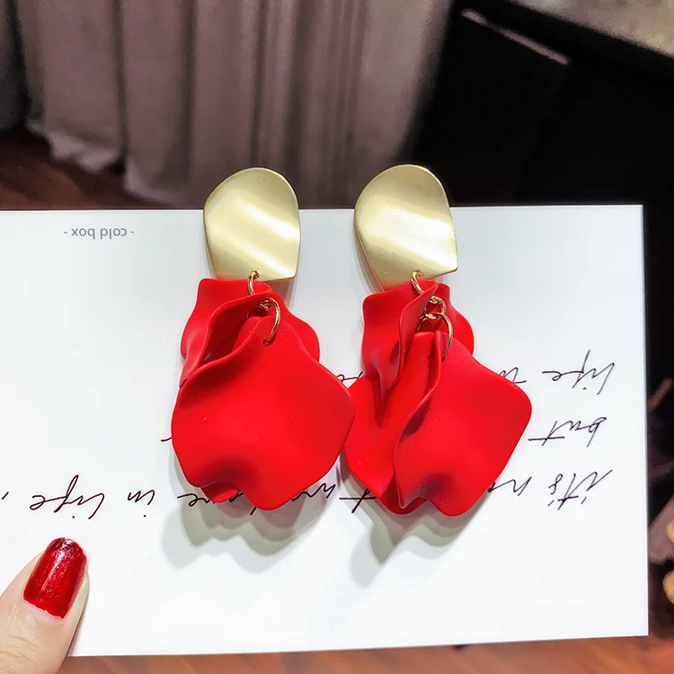 

Barlaycs 2020 Fashion Designer Statement Vintage Charm Rose Flower Petal Resin Acrylic Tassel Drop Earrings for Women Jewelry, Multi