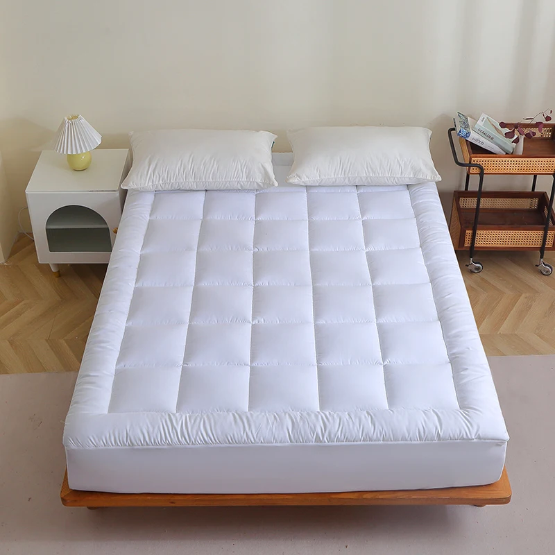Wholesale Custom 100% Polyester Twin Queen King Size White & Dark Grey Memory Foam Bed Quilted Mattress Cover Protector Home Use