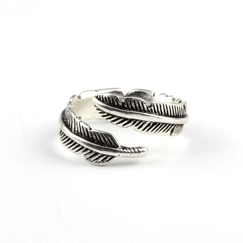 

Creative Style Punk Exquisite Leaf Rings For Women Men Finger Ring Personality Fashion Jewelry Ladies'Individuality Ornaments