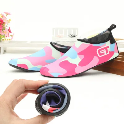

2021 cheap portable non-slip upstream shoes for children wholesale