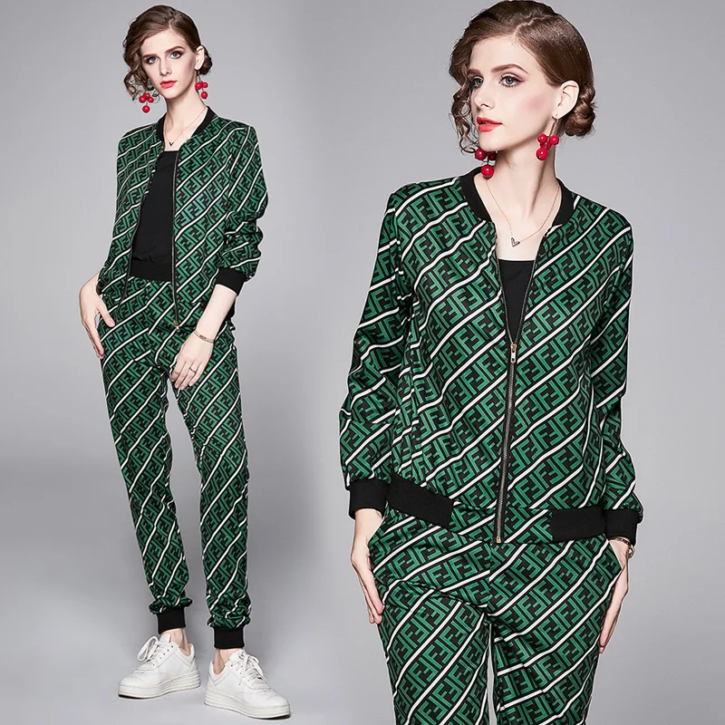 European high end fashion fall new design best selling women sport clothes set retro print jacket with casual sport pants
