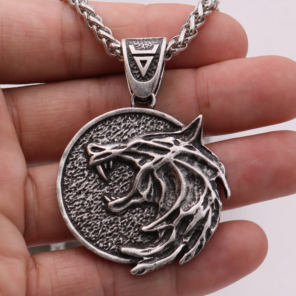 

Fashion Vintage Wolf Head Round Pendant Necklace Personalized Viking Amulet Animal Men's Necklace Jewelry