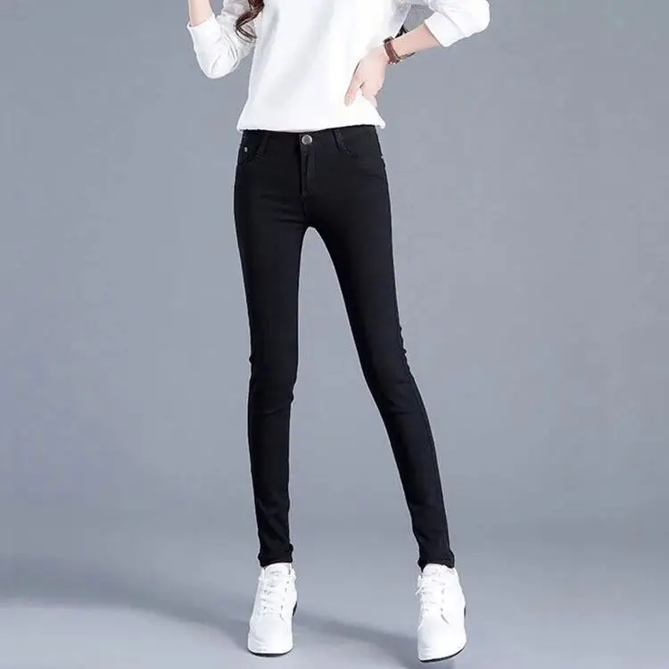 

Hot sale womens western jeans At the age of 20 to 39 women sexy jeans pants made in China, Black, white
