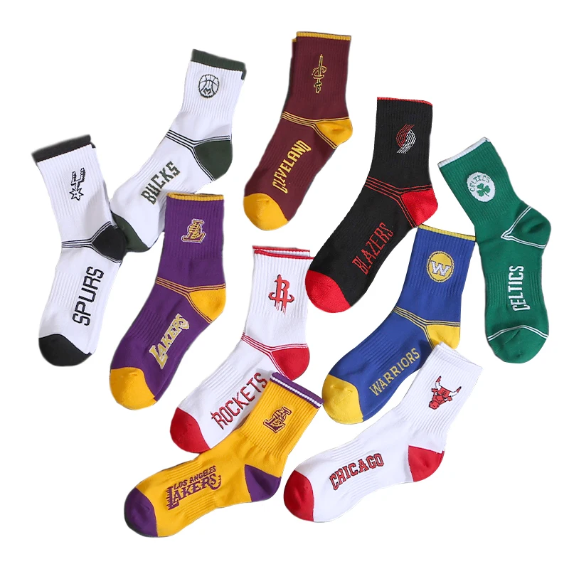

Hot sale custom compression cotton basketball team premium crew men's sports socks