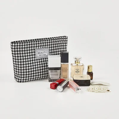 

Ins Style Portable All-match Canvas Plaid Makeup Bag Multi-functional Storage Clutch Bag Travel Zipper Organizer