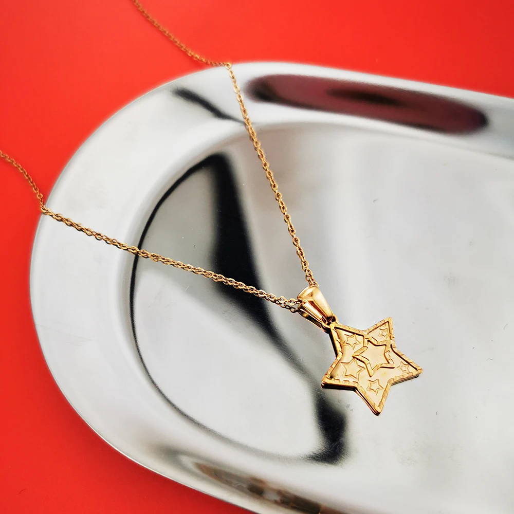 

2021 new five-pointed star Korean fashion trend net celebrity same pendant necklace, Red